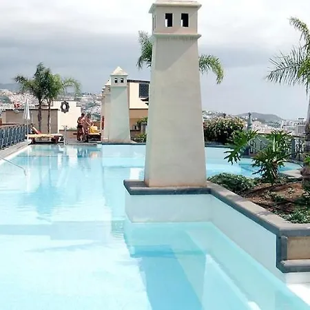 Costa Adeje Design Luxury 아파트호텔